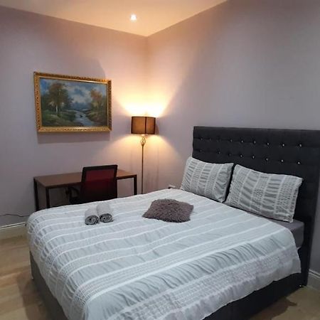 Comfy Fenia Stay Λονδίνο Εξωτερικό φωτογραφία