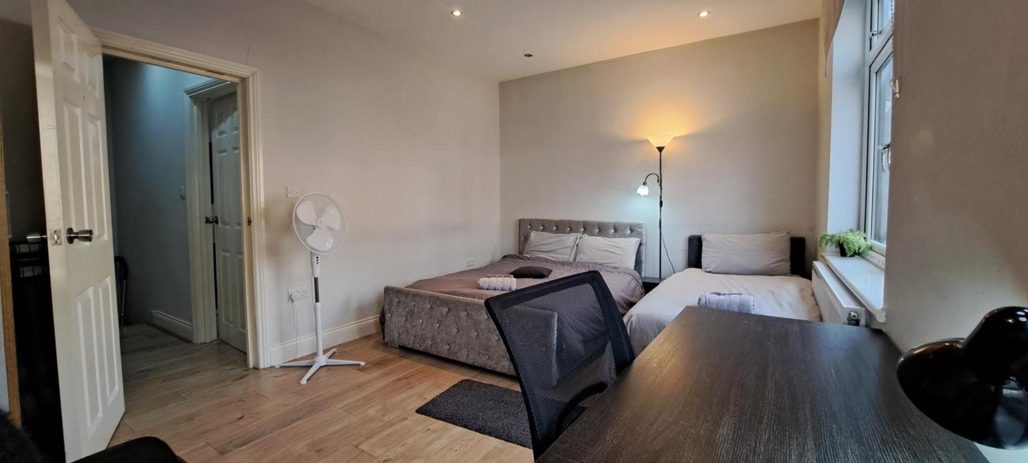 Comfy Fenia Stay Λονδίνο Εξωτερικό φωτογραφία