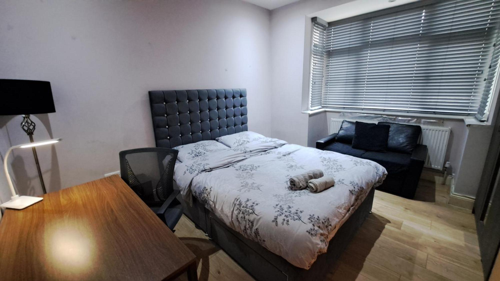 Comfy Fenia Stay Λονδίνο Εξωτερικό φωτογραφία
